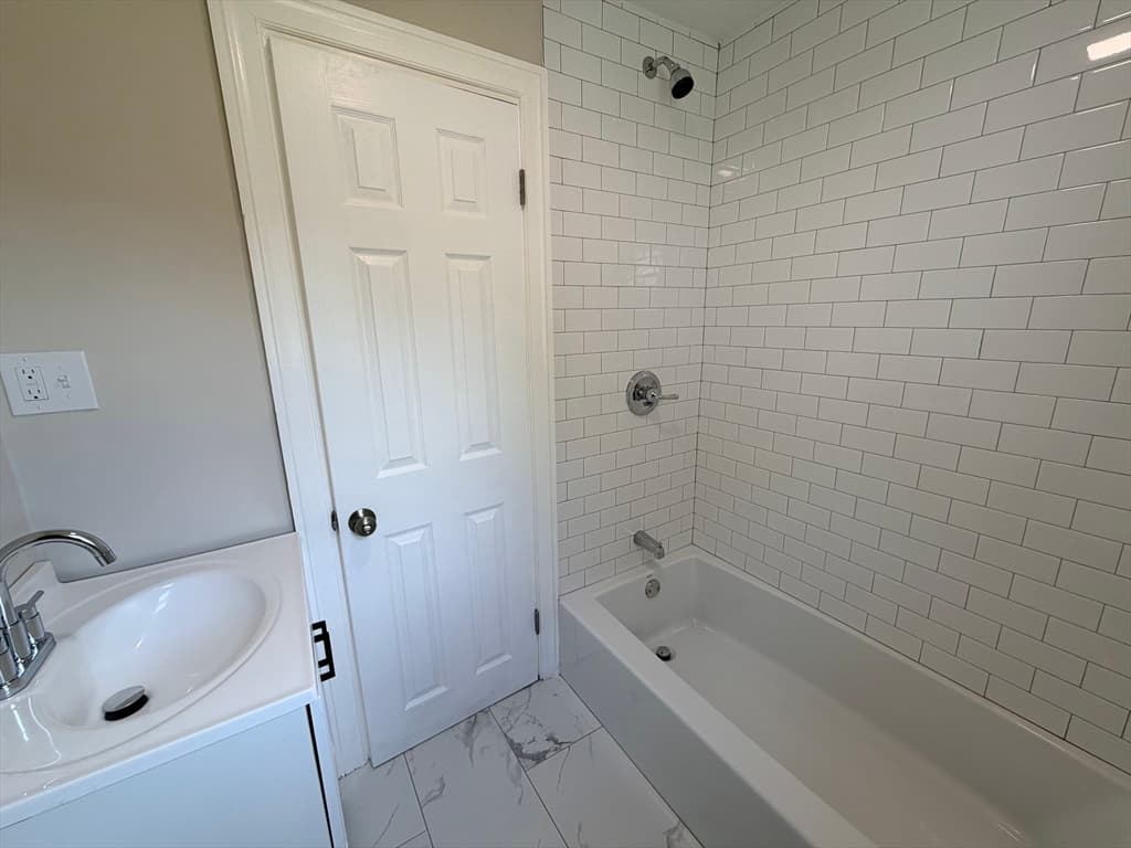 103 Brook St, Clinton MA 01510 photo 10