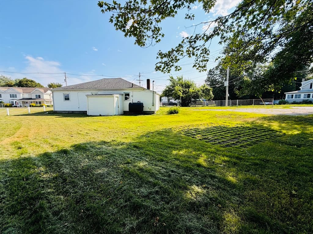103 Brook St, Clinton MA 01510 photo 18