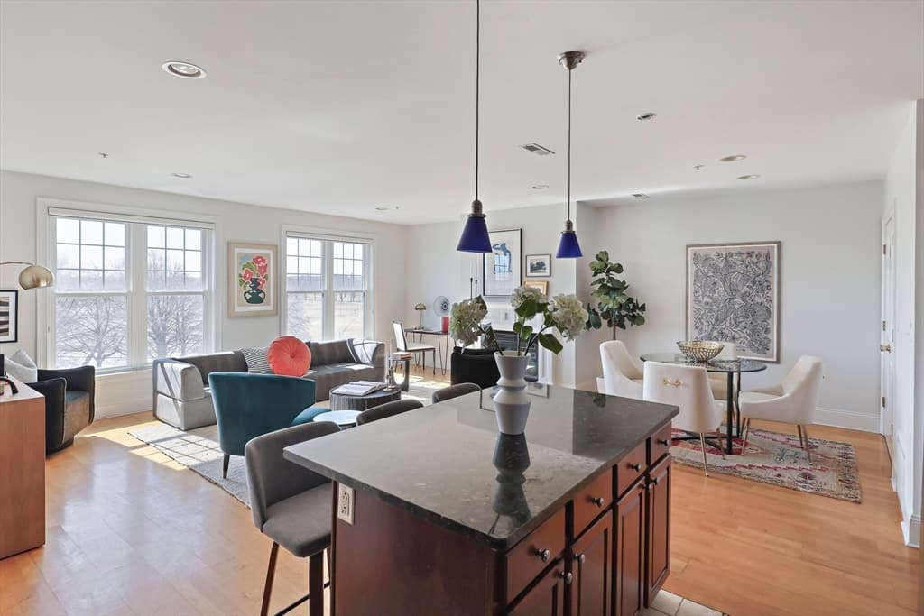 Condominium at 1306 Columbia Rd # C, Boston MA 02127, photo 2 of 22