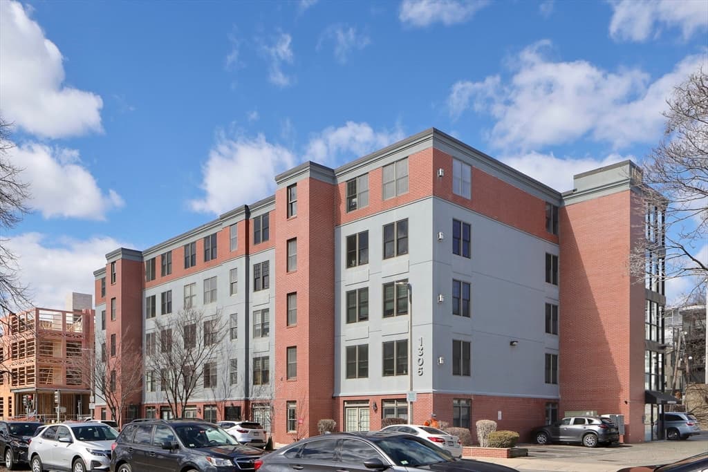 Condominium at 1306 Columbia Rd # C, Boston MA 02127, photo 19 of 22