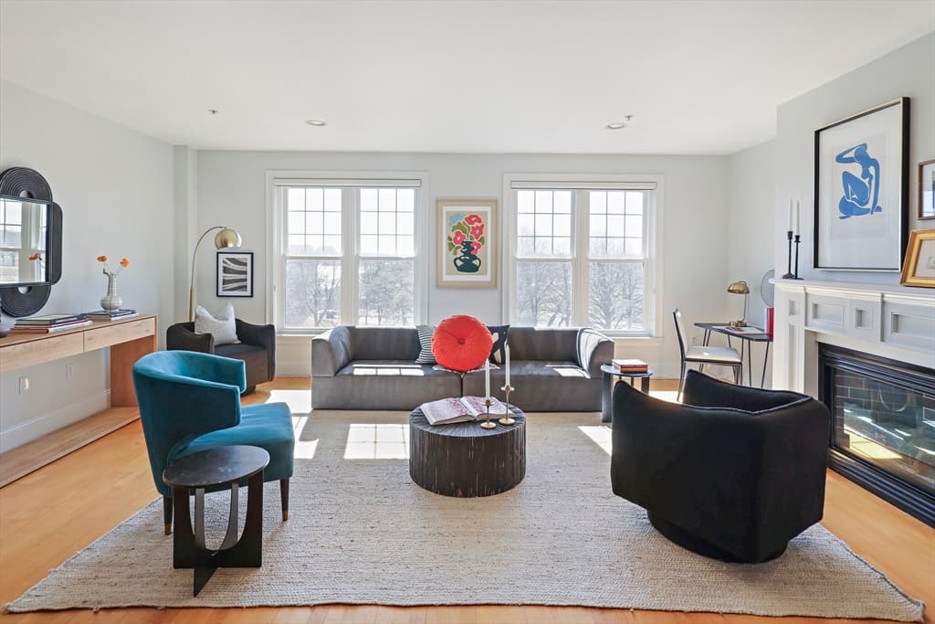 Condominium at 1306 Columbia Rd # C, Boston MA 02127, photo 4 of 22