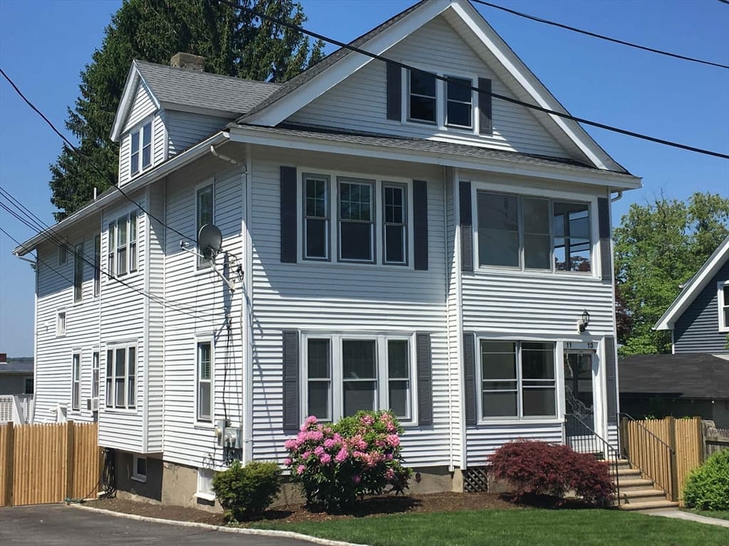 11 Granville, Worcester MA 01606