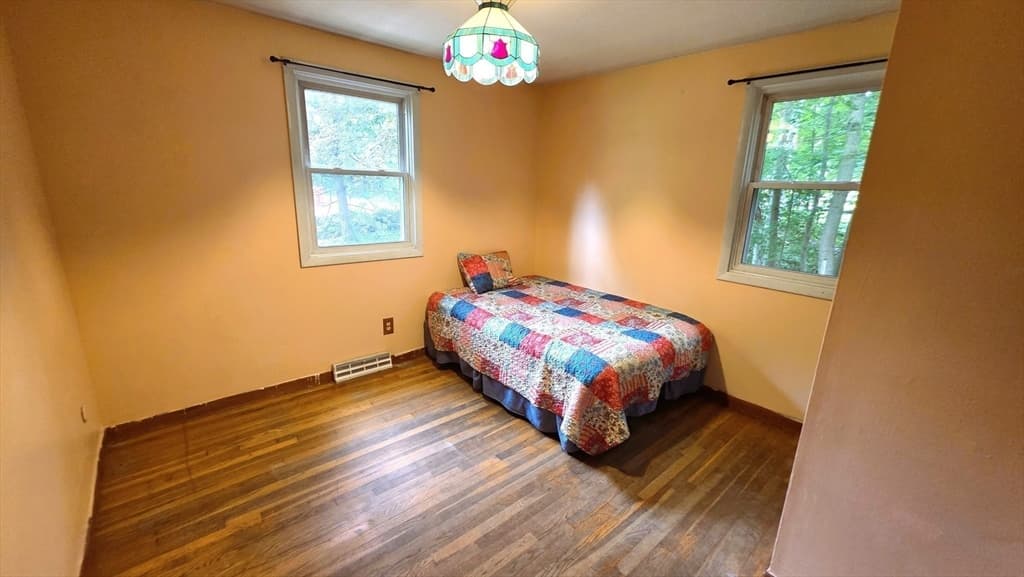 Single Family Residence at 203 Lakeview Ave, Tyngsborough MA 01879, Tyngsborough, photo 28 of 38
