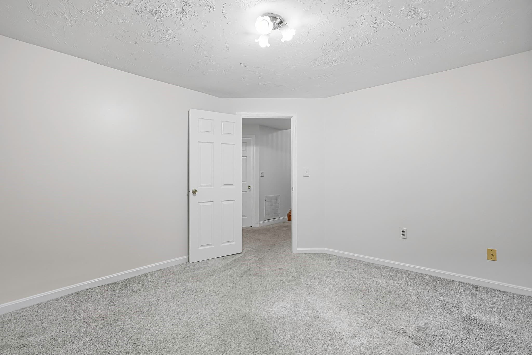 Condominium at 237 South St # 45, Shrewsbury MA 01545, photo 36 of 39