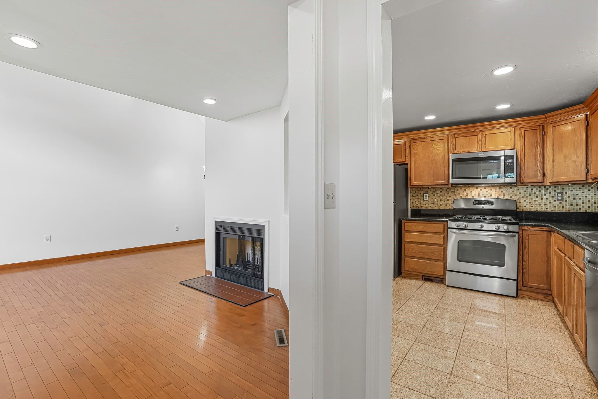Condominium at 237 South St # 45, Shrewsbury MA 01545, photo 15 of 39
