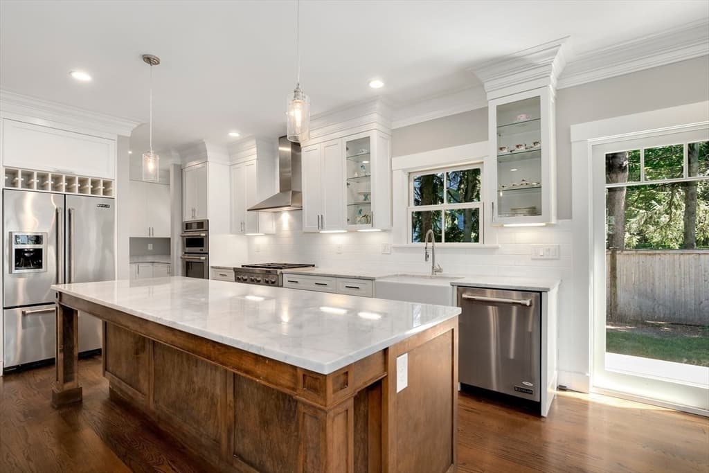 7 Park St, Lexington MA 02421 photo 2