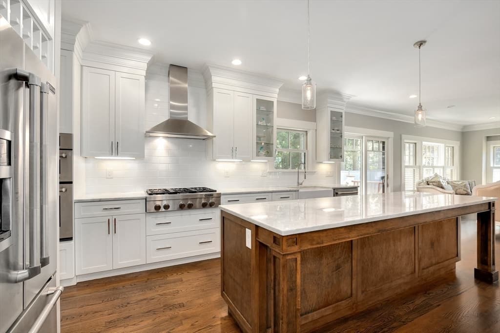7 Park St, Lexington MA 02421 photo 3