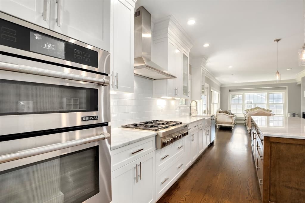 7 Park St, Lexington MA 02421 photo 5