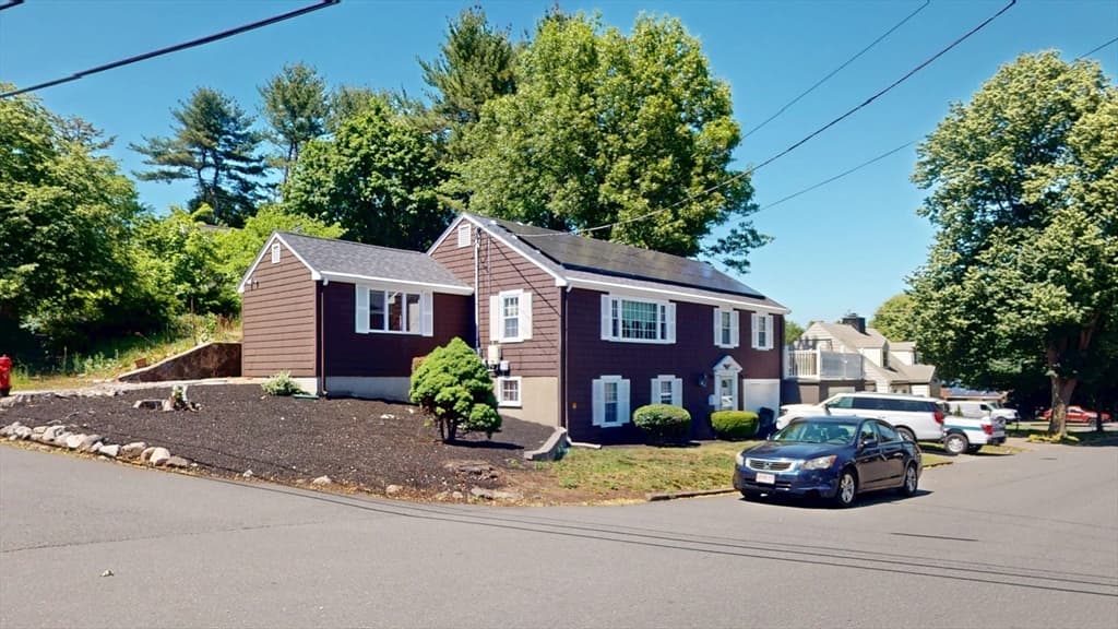 11 Lansing Rd, Lynn MA 01904