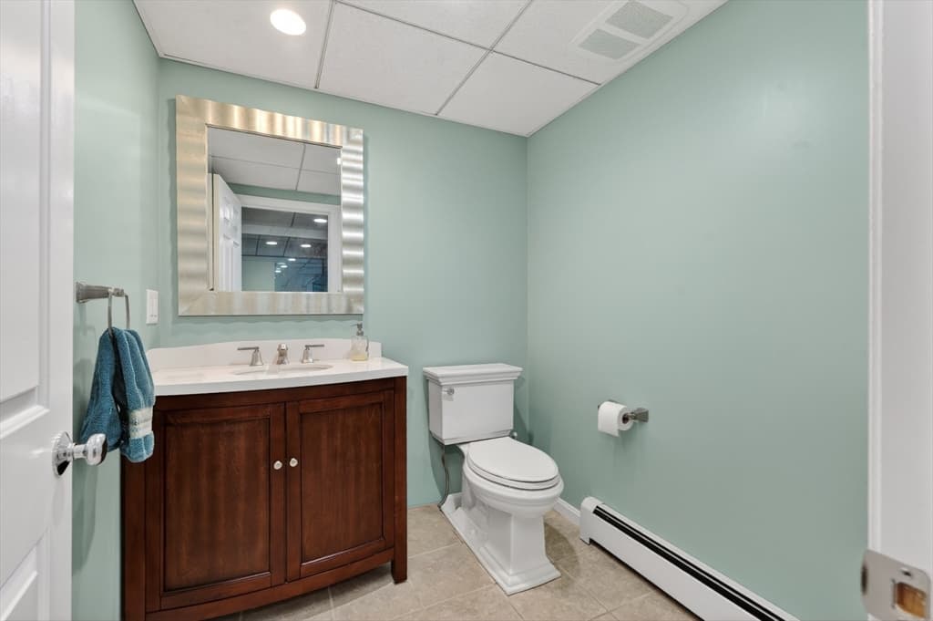 Single Family Residence at 14 Isaac Sprague Drive, Hingham MA 02043, photo 28 of 42