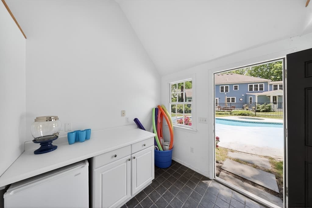 Single Family Residence at 14 Isaac Sprague Drive, Hingham MA 02043, photo 33 of 42