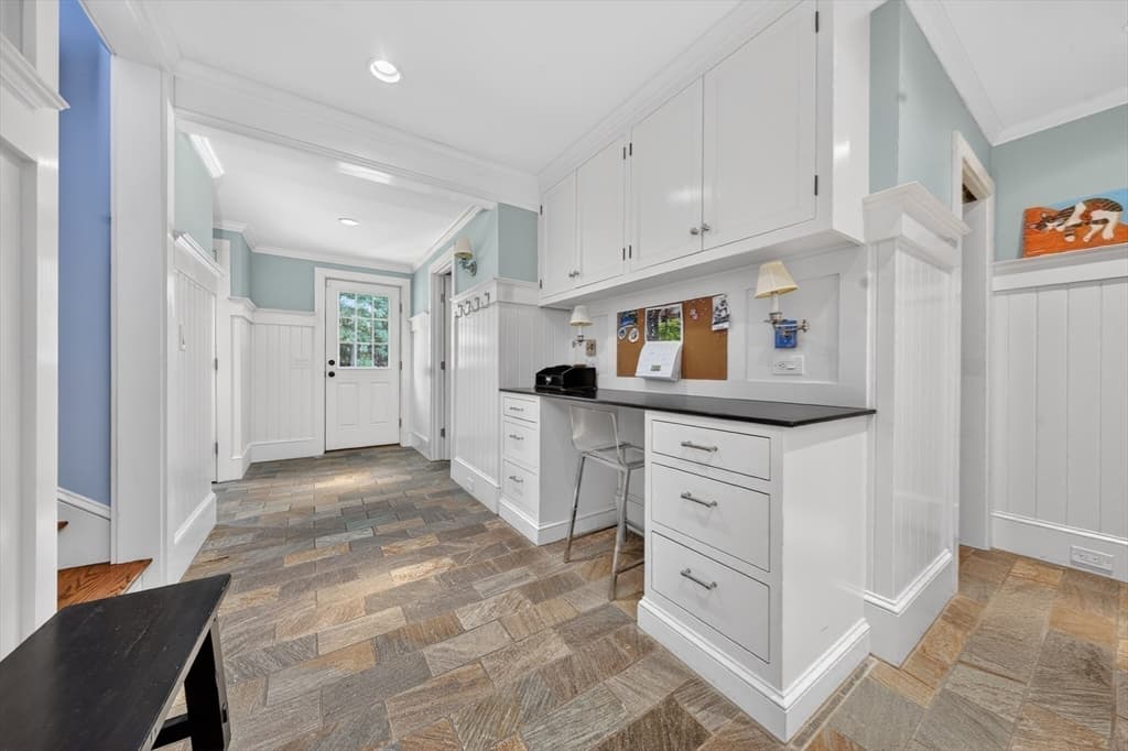 Single Family Residence at 14 Isaac Sprague Drive, Hingham MA 02043, photo 14 of 42
