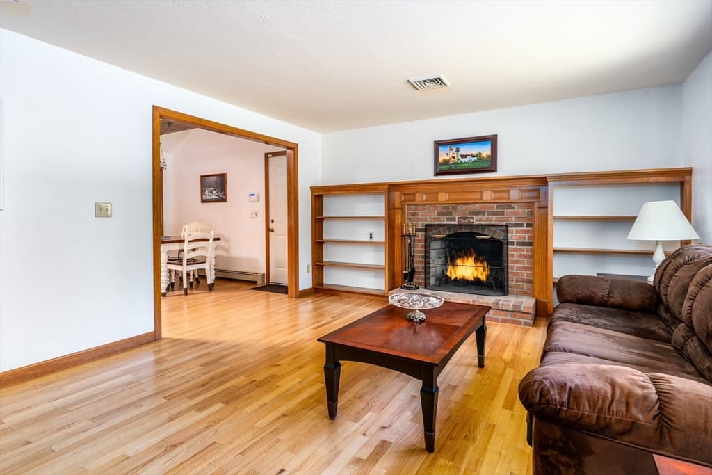 18 Goat Field Ln, Barnstable MA 02601 photo 2