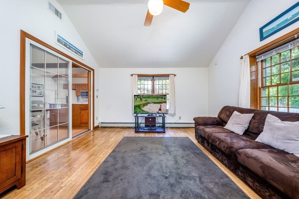 18 Goat Field Ln, Barnstable MA 02601 photo 11