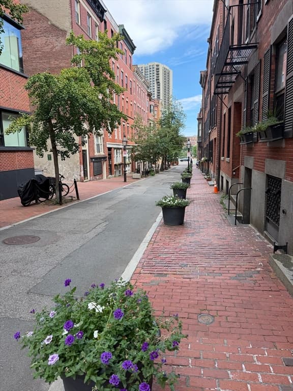 Condominium at 23 Temple Street # 6, Boston MA 02114, photo 13 of 19