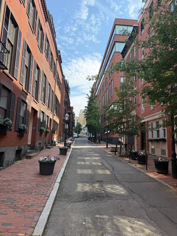Condominium at 23 Temple Street # 6, Boston MA 02114, photo 15 of 19