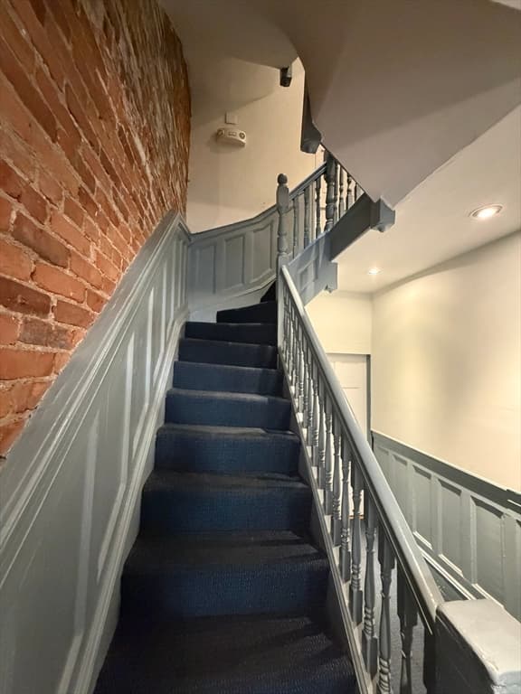 Condominium at 23 Temple Street # 6, Boston MA 02114, photo 8 of 19