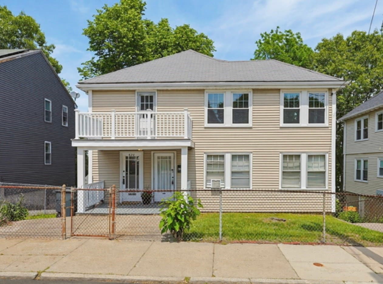 620-622 Beech St, Boston MA 02131