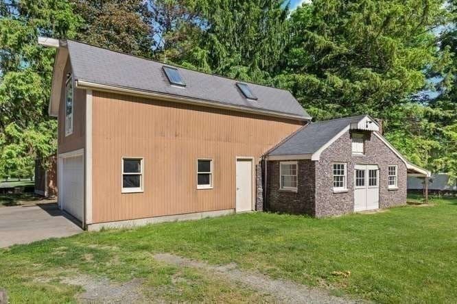 Single Family Residence at 84 Walnut St, Walpole MA 02081, photo 32 of 34