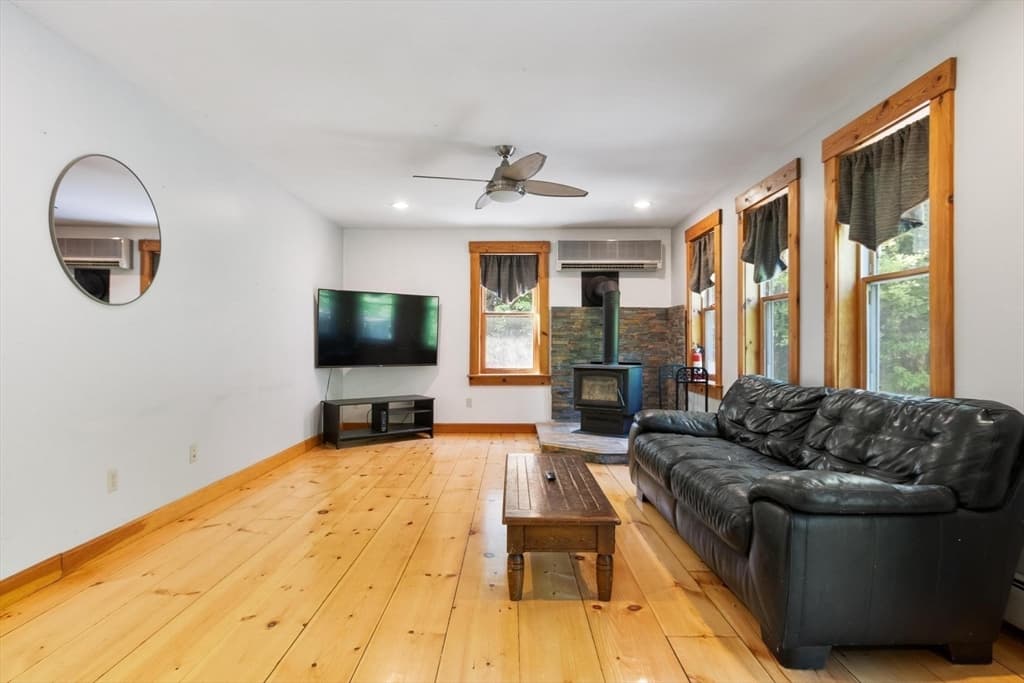 1132 Doe Valley Rd, Athol MA 01331 photo 5
