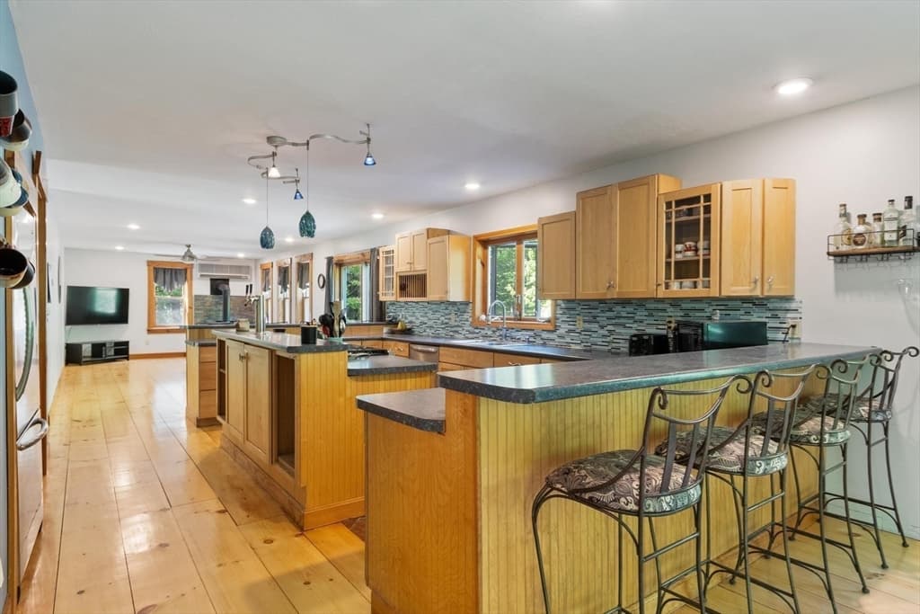 1132 Doe Valley Rd, Athol MA 01331 photo 8