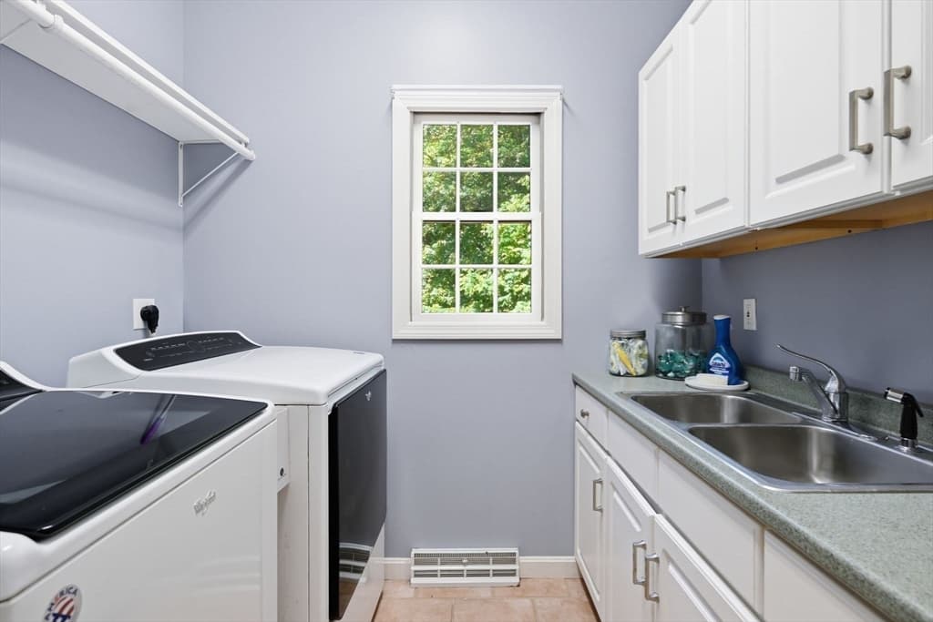 2 Highview Cir, Wilbraham MA 01095 photo 17