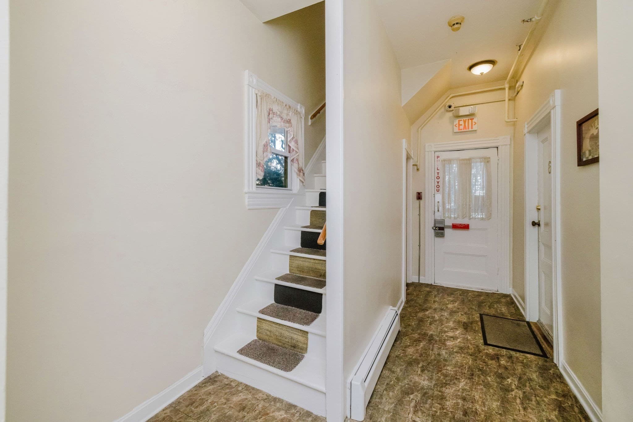 5+ Family - Rooming House at 517 South Main St, Fall River MA 02721, photo 7 of 34