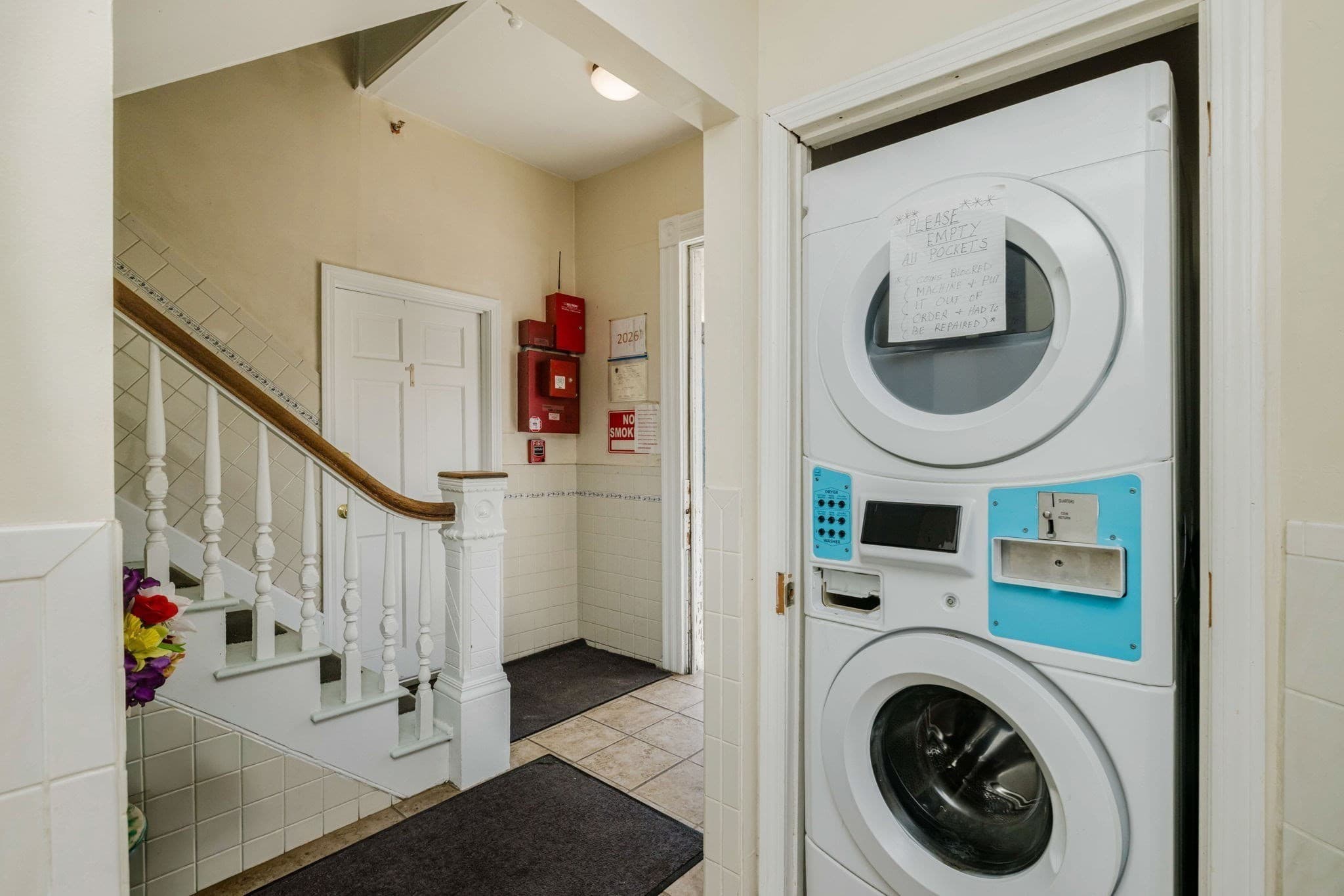 5+ Family - Rooming House at 517 South Main St, Fall River MA 02721, photo 5 of 34