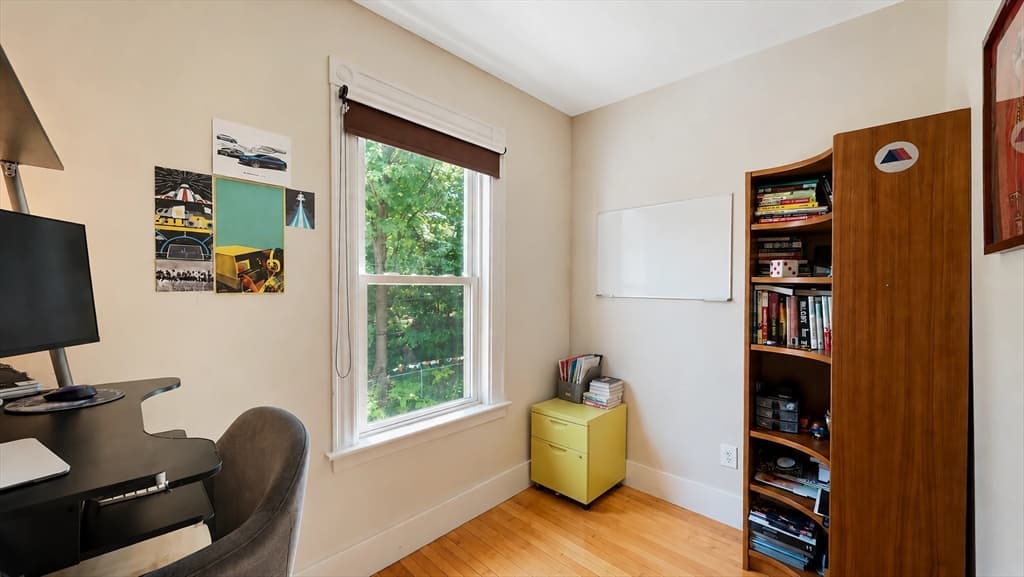 Condominium at 33 Plainfield # 2, Boston MA 02130, photo 12 of 22