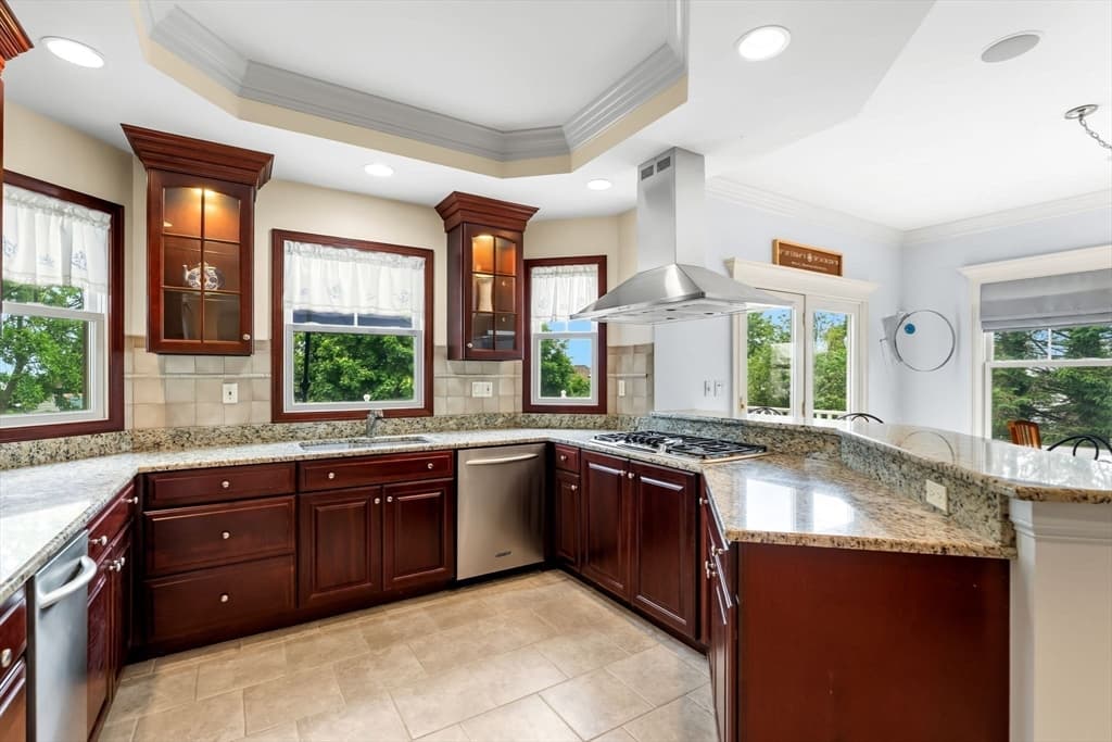 Single Family Residence at 43 Andrew Ave, Hull MA 02045, Hull, photo 10 of 38