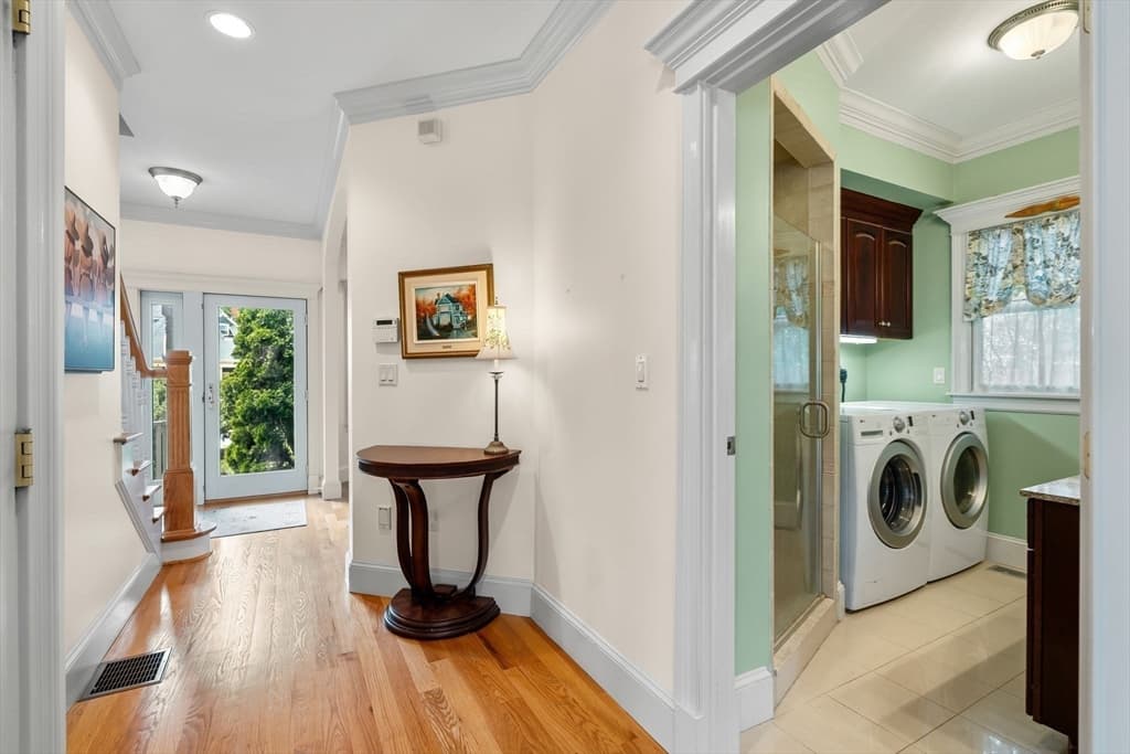 Single Family Residence at 43 Andrew Ave, Hull MA 02045, Hull, photo 15 of 38