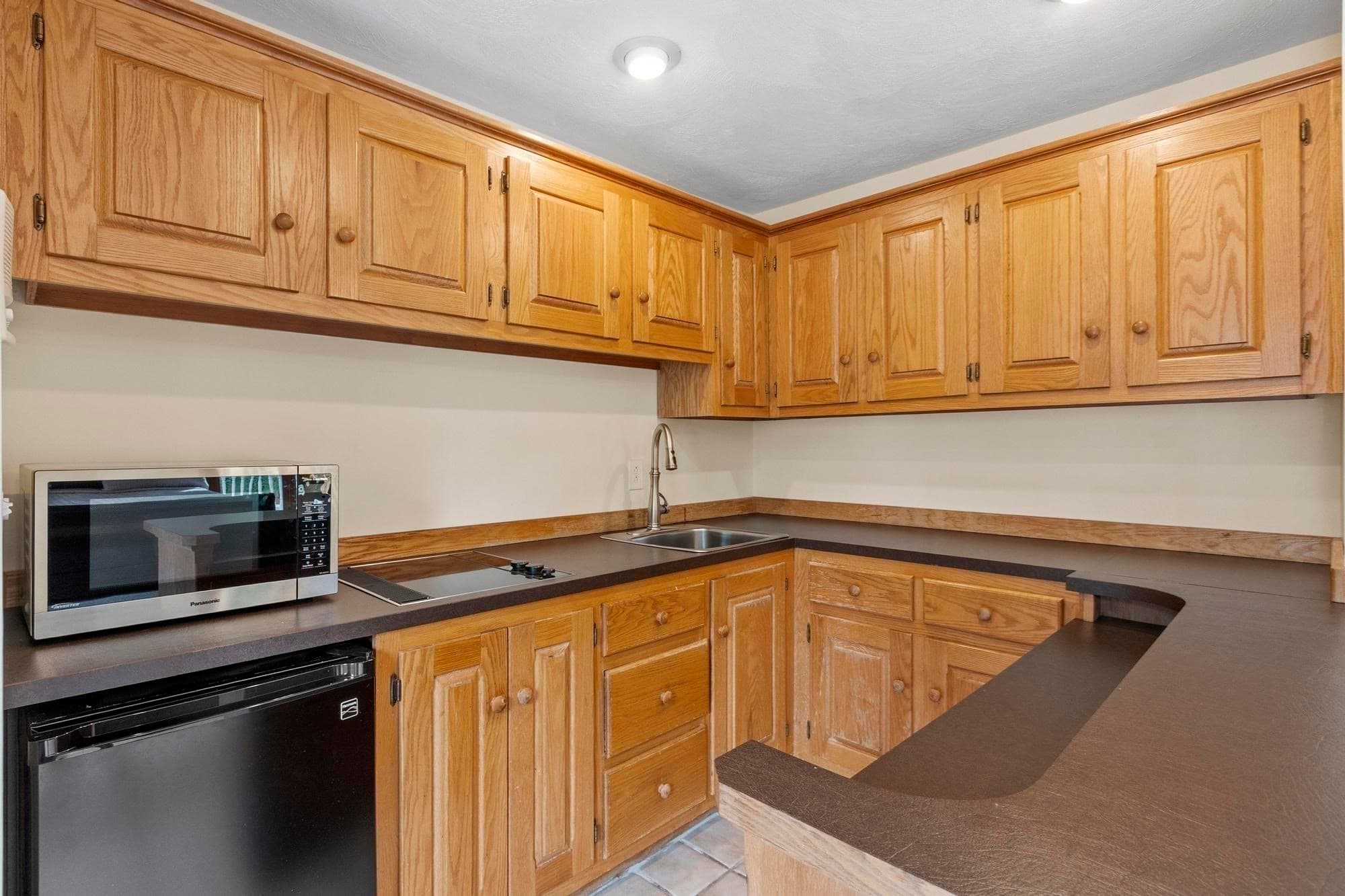 Single Family Residence at 20 Seten Circle, Andover MA 01810, photo 22 of 41