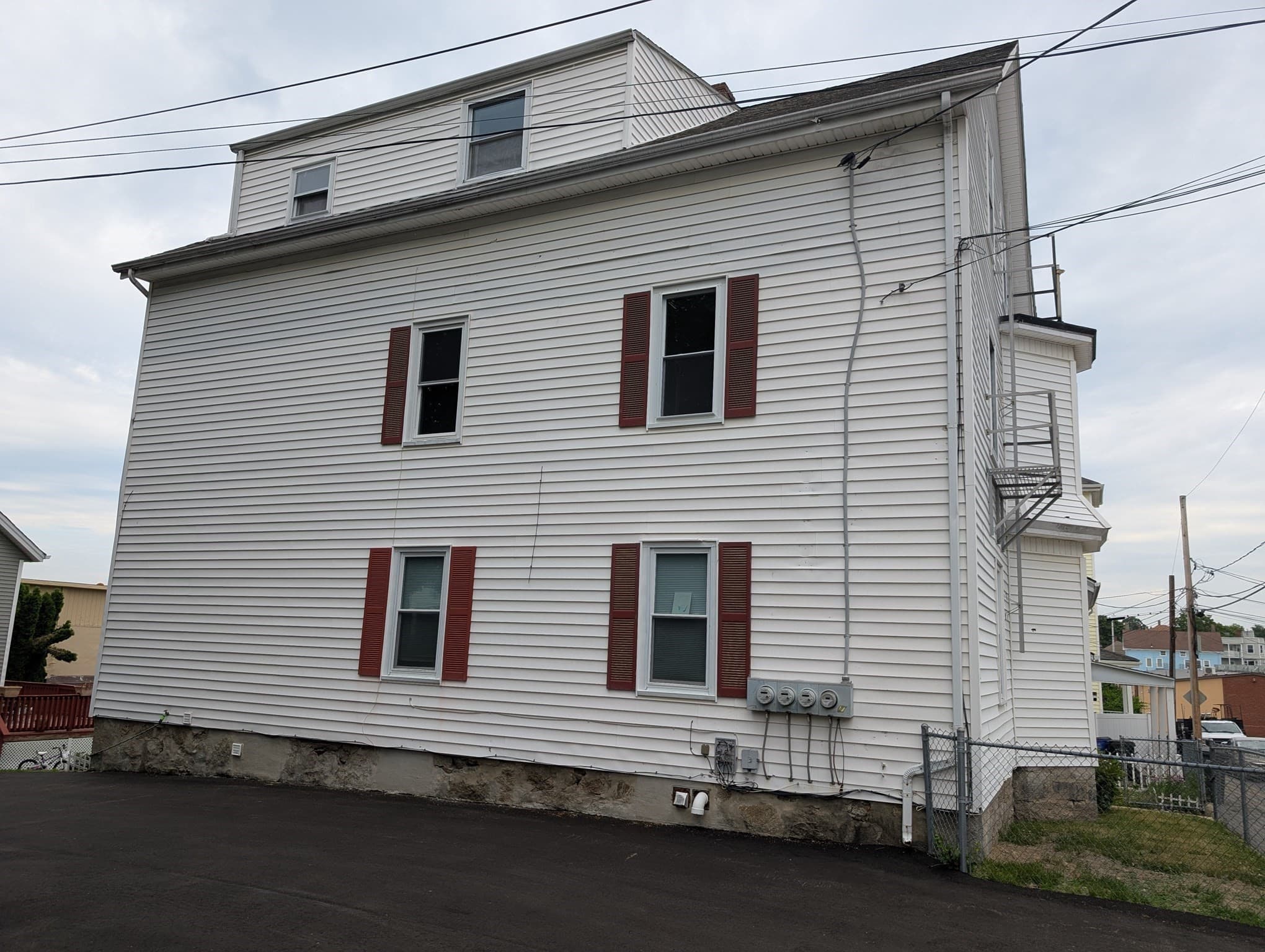 3 Family - 3 Units Up/Down at 162 Rockland St, Fall River MA 02724, photo 31 of 31