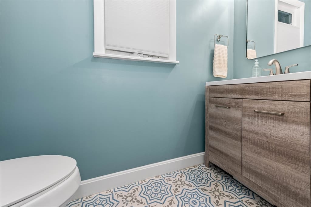 Condominium at 36 Maple St # 36, Canton MA 02021, photo 12 of 41
