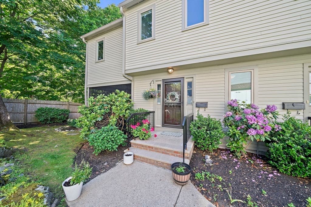 Condominium at 36 Maple St # 36, Canton MA 02021, photo 26 of 41