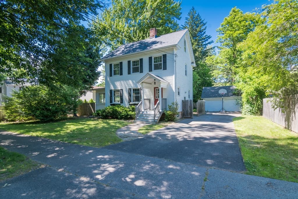 2306 Wilbraham Rd, Springfield MA 01129