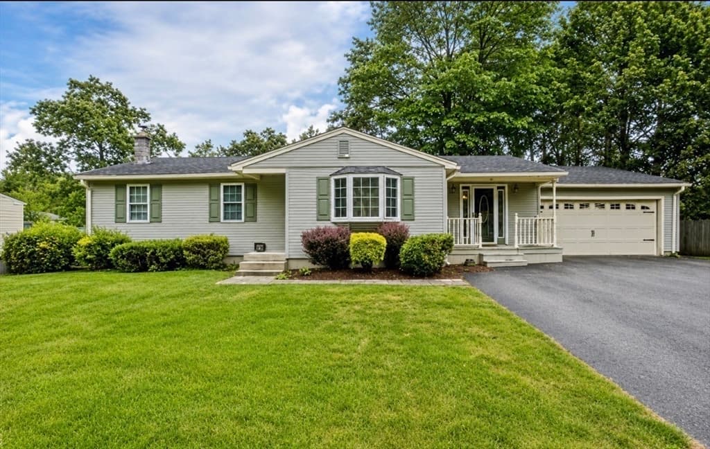 91 Spikenard Cir, Springfield MA 01129