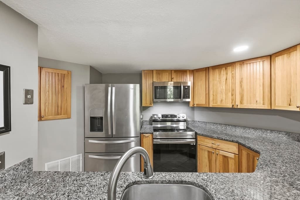 251 Trailside Way # 251, Ashland MA 01721 photo 7