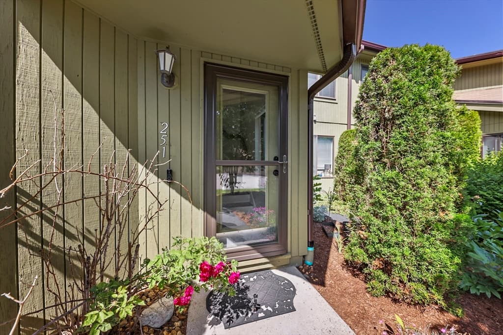 251 Trailside Way # 251, Ashland MA 01721