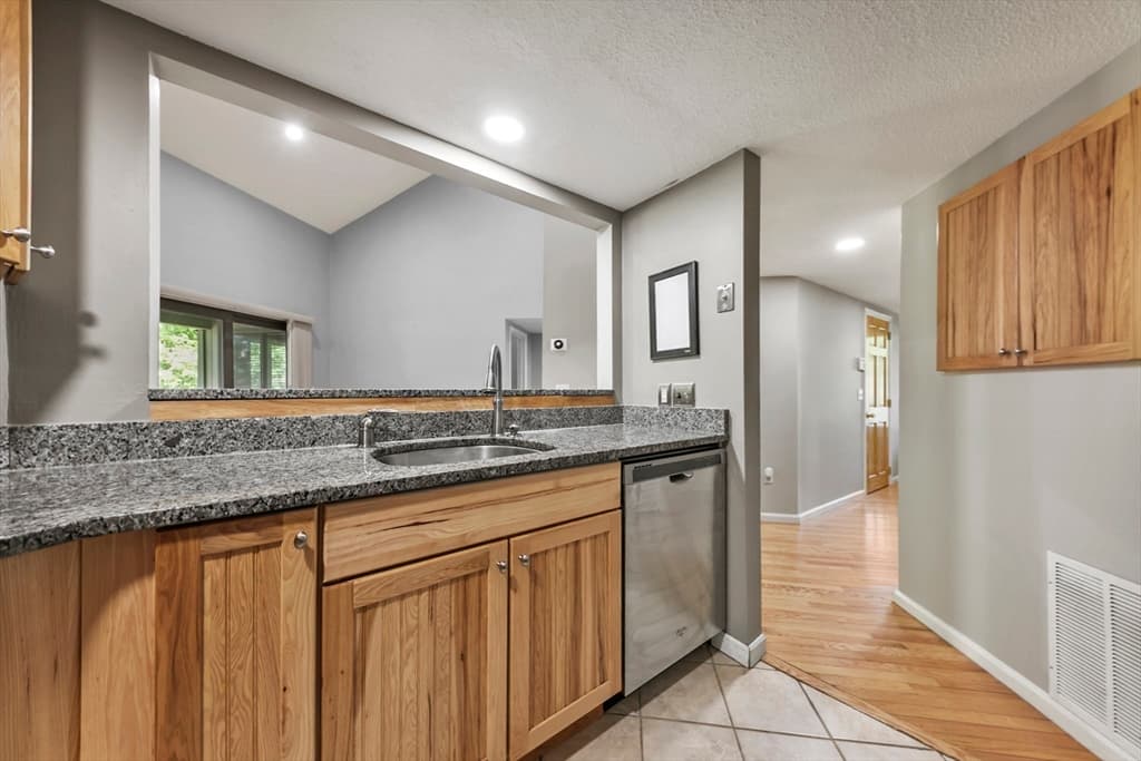 251 Trailside Way # 251, Ashland MA 01721 photo 10