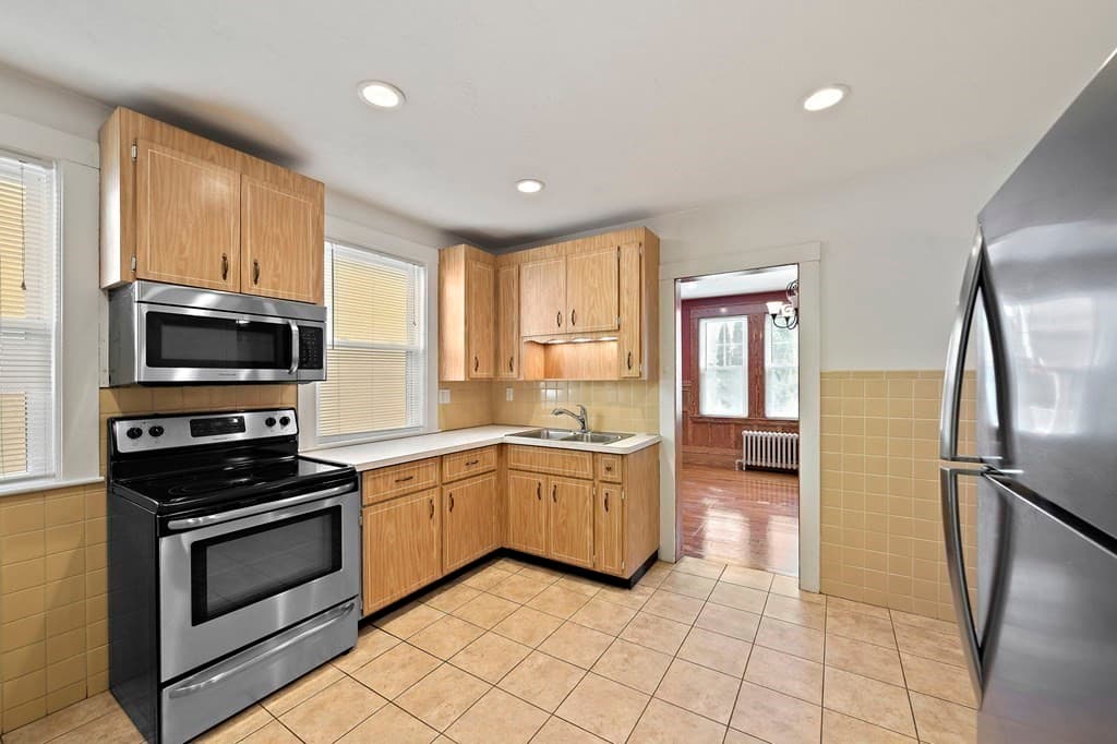 Multi Family at 9 Parkwood Ter, Boston MA 02130, photo 22 of 36