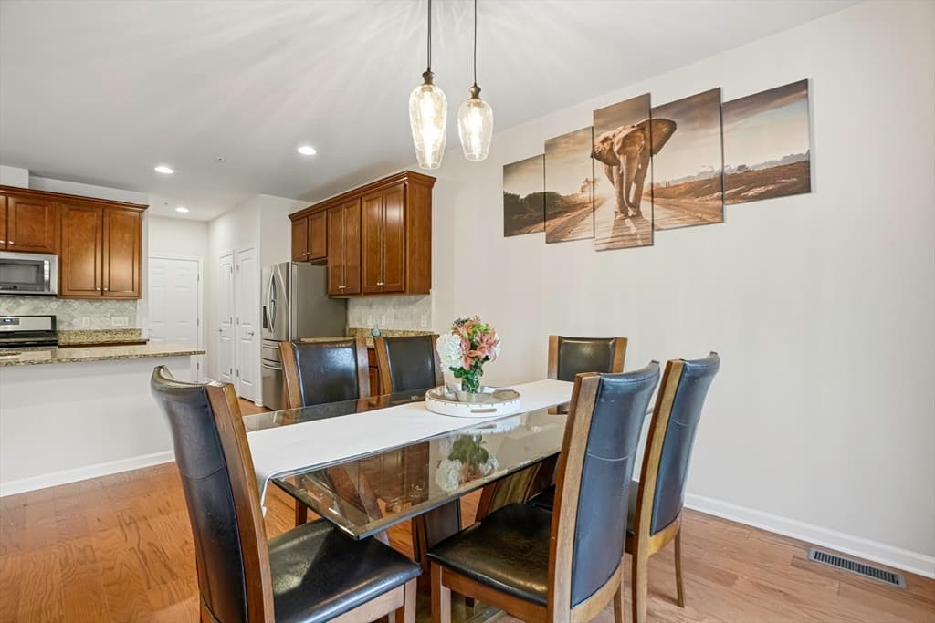 Condominium at 69 Spruce St # 69, Hopkinton MA 01748, photo 23 of 40