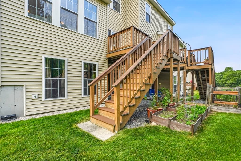 Condominium at 69 Spruce St # 69, Hopkinton MA 01748, photo 7 of 40