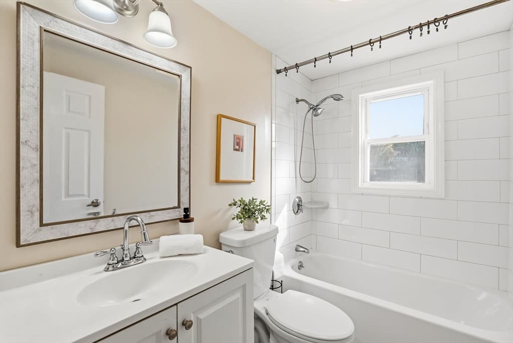 Single Family Residence at 221 Totten Pond Rd, Waltham MA 02451, photo 19 of 37