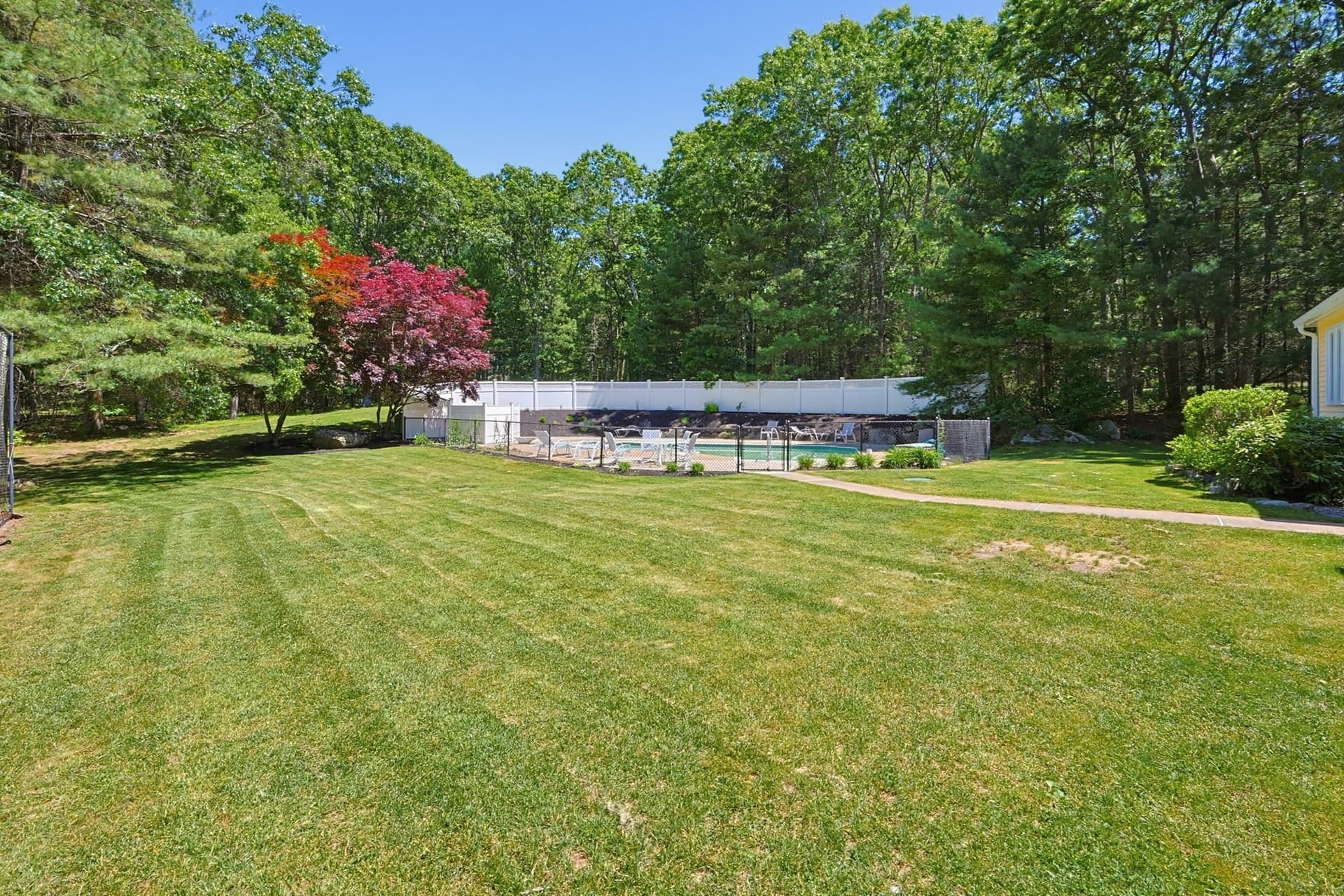 Single Family Residence at 8 Turner Hill Road, Medfield MA 02052, photo 27 of 42