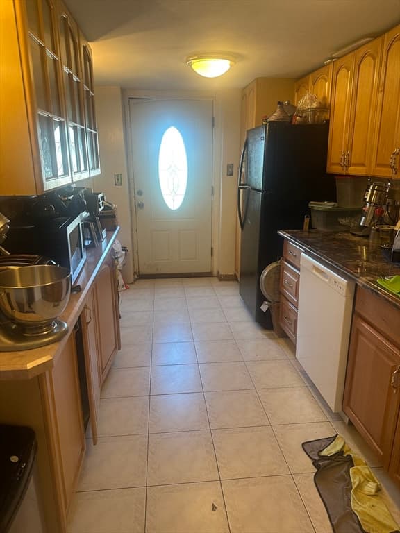 111 Arnold St, Revere MA 02151 photo 5
