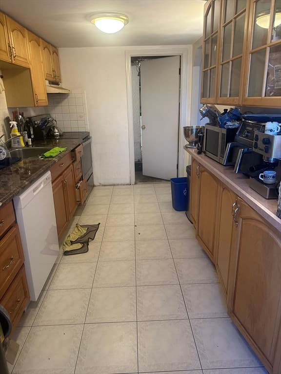 111 Arnold St, Revere MA 02151 photo 4