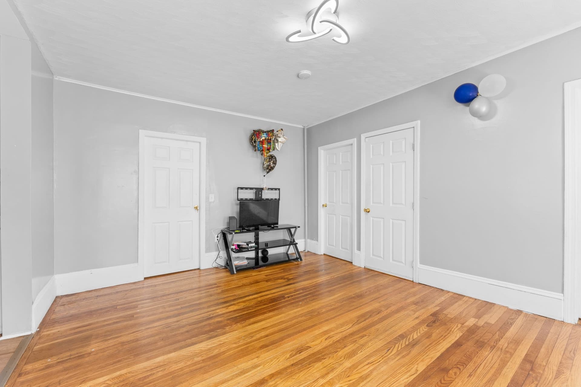 Multi Family at 112 Ford St, Brockton MA 02301, photo 6 of 28