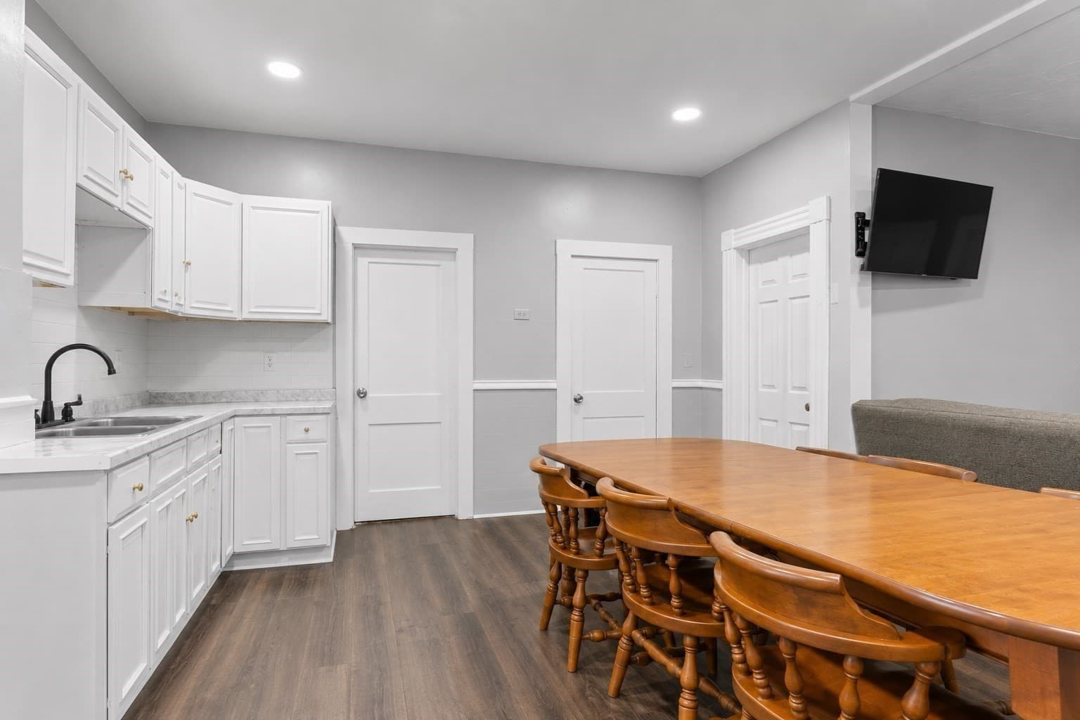 Multi Family at 112 Ford St, Brockton MA 02301, photo 22 of 28