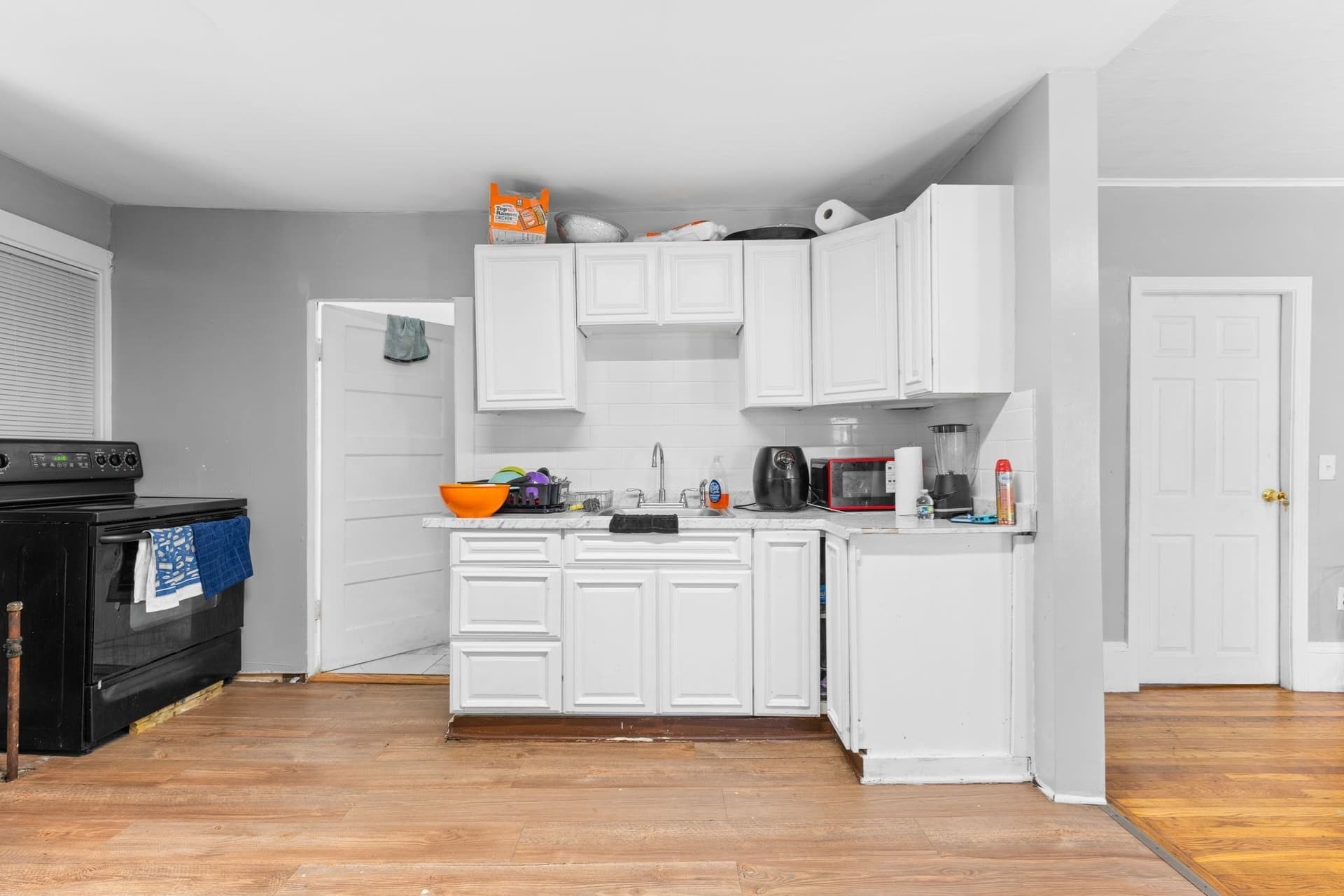 Multi Family at 112 Ford St, Brockton MA 02301, photo 8 of 28
